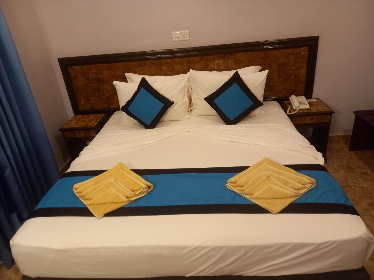 Blue Sand Beach Resort Trincomalee Exterior photo